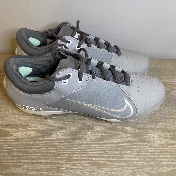 New Nike Hyperdiamond 4 Elite React Softball Cleats CZ5917-012 Womens Sz 12 Gray - Picture 2 of 8